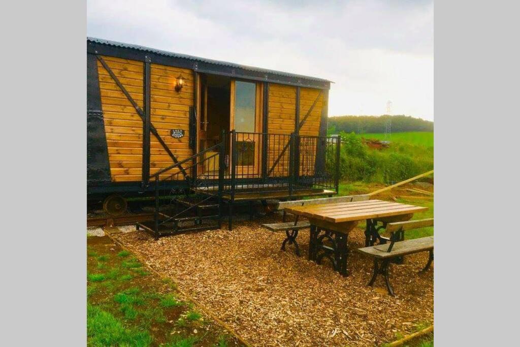 Malthouse Farm Carriage *